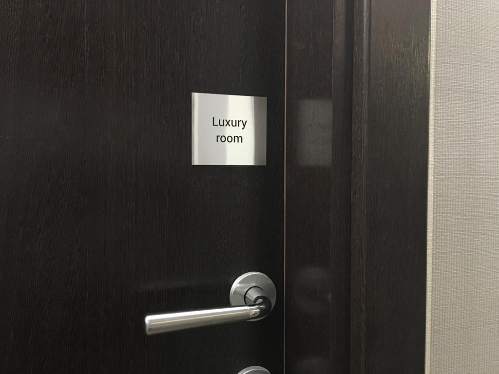 Luxury Rooms Luca And Deluca Belgrad Exterior foto