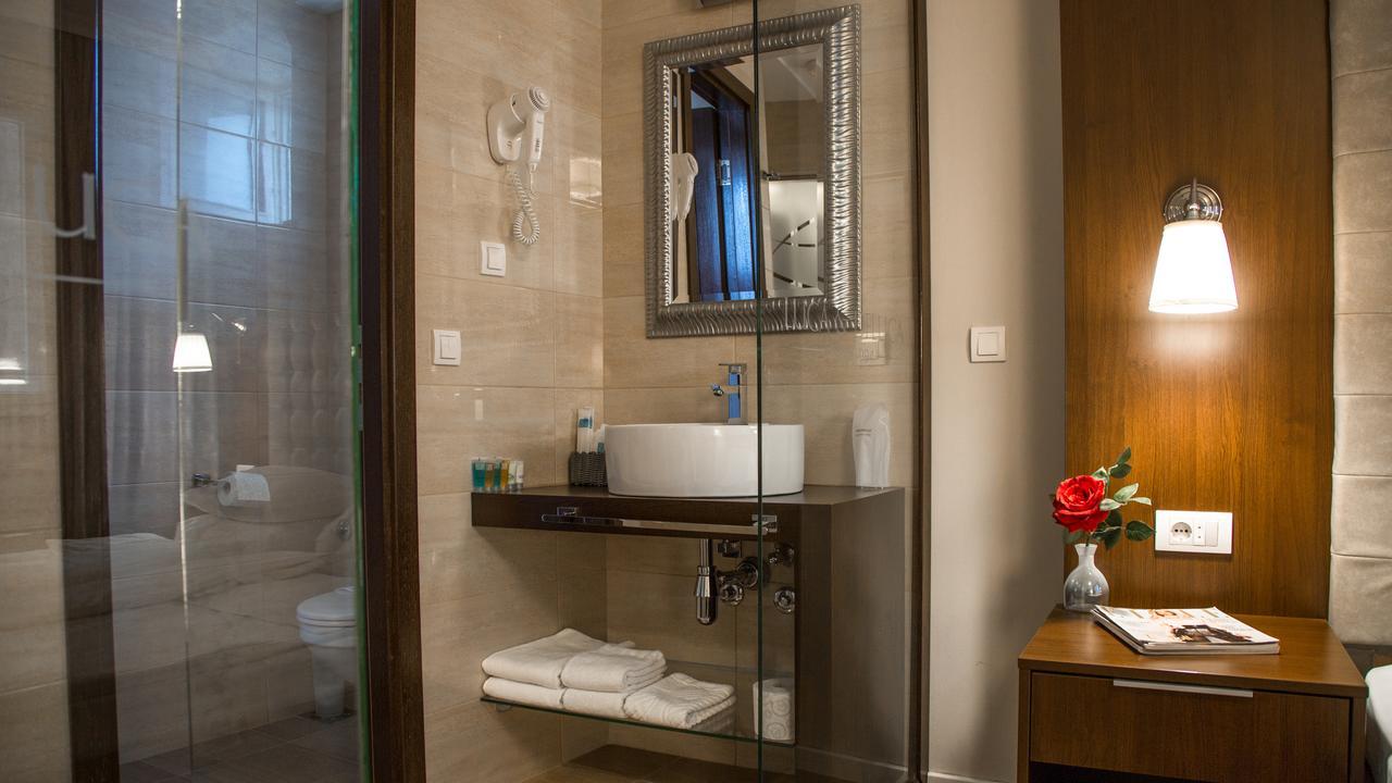 Luxury Rooms Luca And Deluca Belgrad Exterior foto