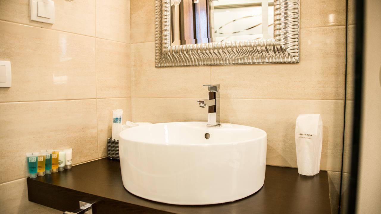 Luxury Rooms Luca And Deluca Belgrad Exterior foto